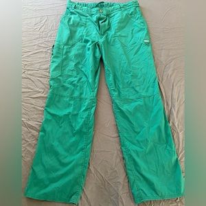 Men’s size large Cherokee Workwear Green scrubs